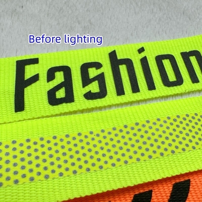 Reflectieve kledingmerktekens Logo drukken op geweven band voor sportkleding