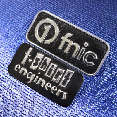 IJzer op TPU-warmteoverdrachtsplaatjes Fabrikant Op maat gedrukt 3D embossed TPU-warmteoverdrachtslabel voor T-shirt